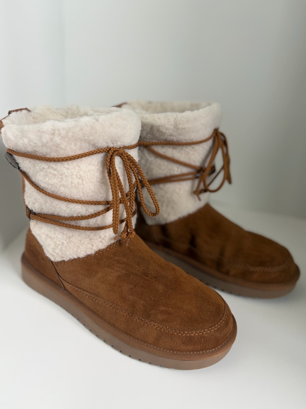 Koolaburra by Ugg Chestnut Suede Shearling Lace-Up Michon Winter Boots Size 10